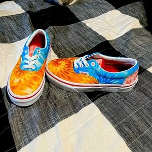 Kids tie-dye Vans
